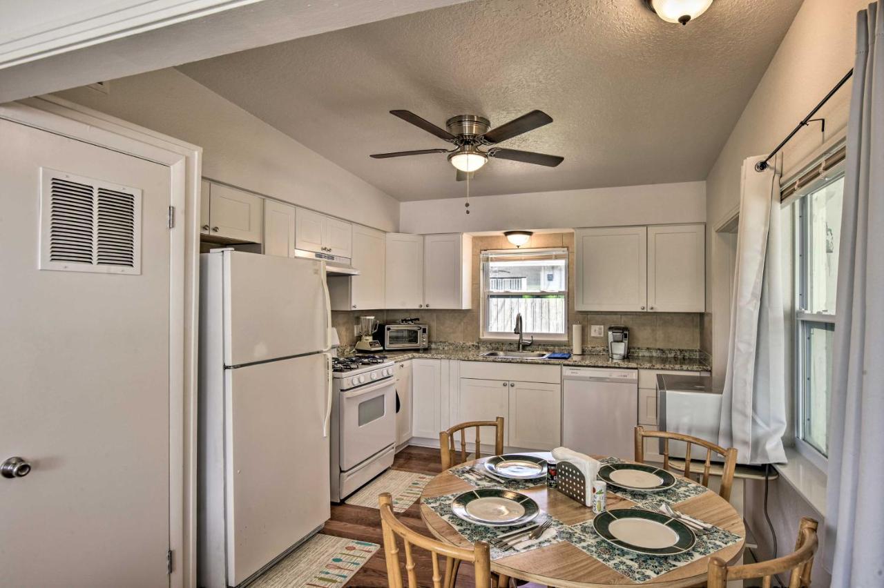 Sunny Cocoa Beach Home Walk To Sea And Attractions! Exteriér fotografie